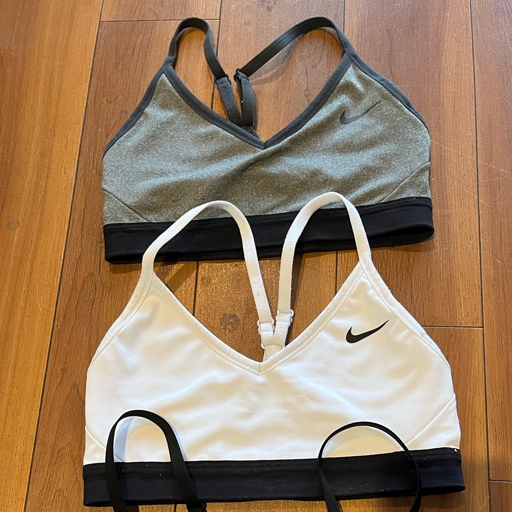 NIKE sports bra bundle